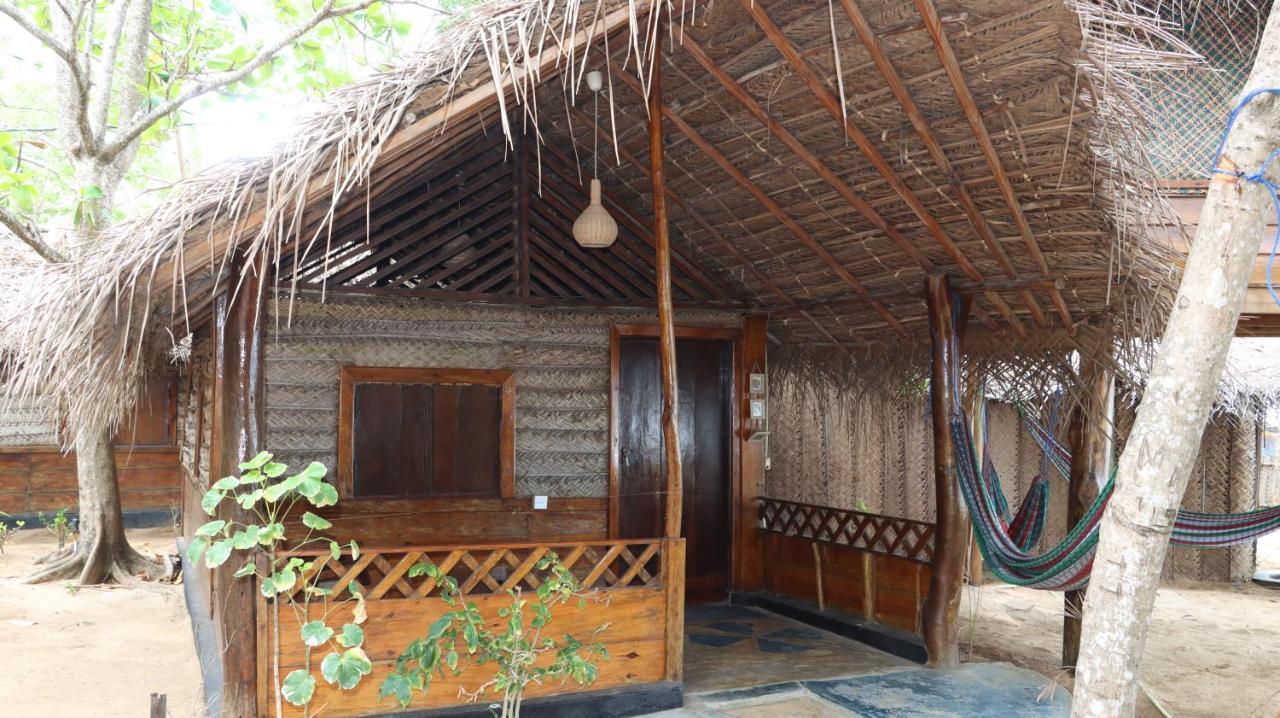 Watermusic Arugam Bay Hotel Екстериор снимка